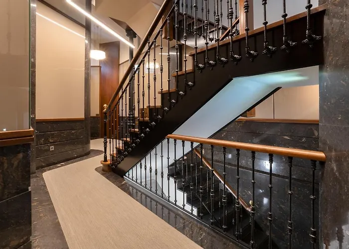 De La Guardia 2 * Oviedo