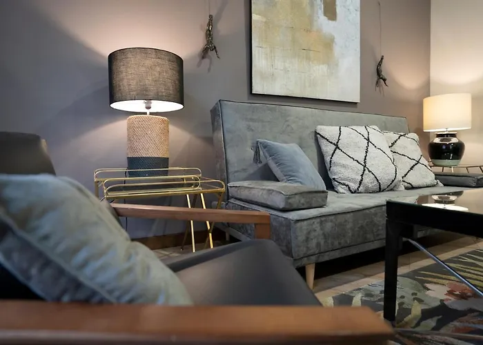 De La Guardia 2 * Oviedo