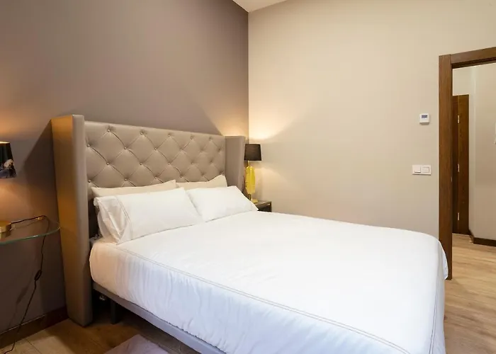 Apartamento De La Guardia 2 *